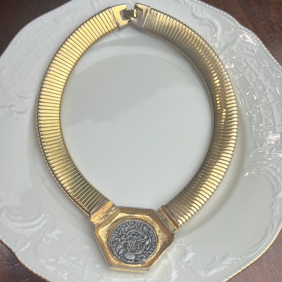 Vintage Kenneth Lane Gold Omega Link Chain Silver Coin Collar Choker Necklace - Picture 8 of 11